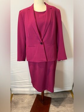 Kasper Magenta Sheath Dress Suit With Blazer